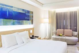 تور مالزی هتل دبل تری بای هیلتون - آژانس مسافرتی و هواپیمایی آفتاب ساحل آبی